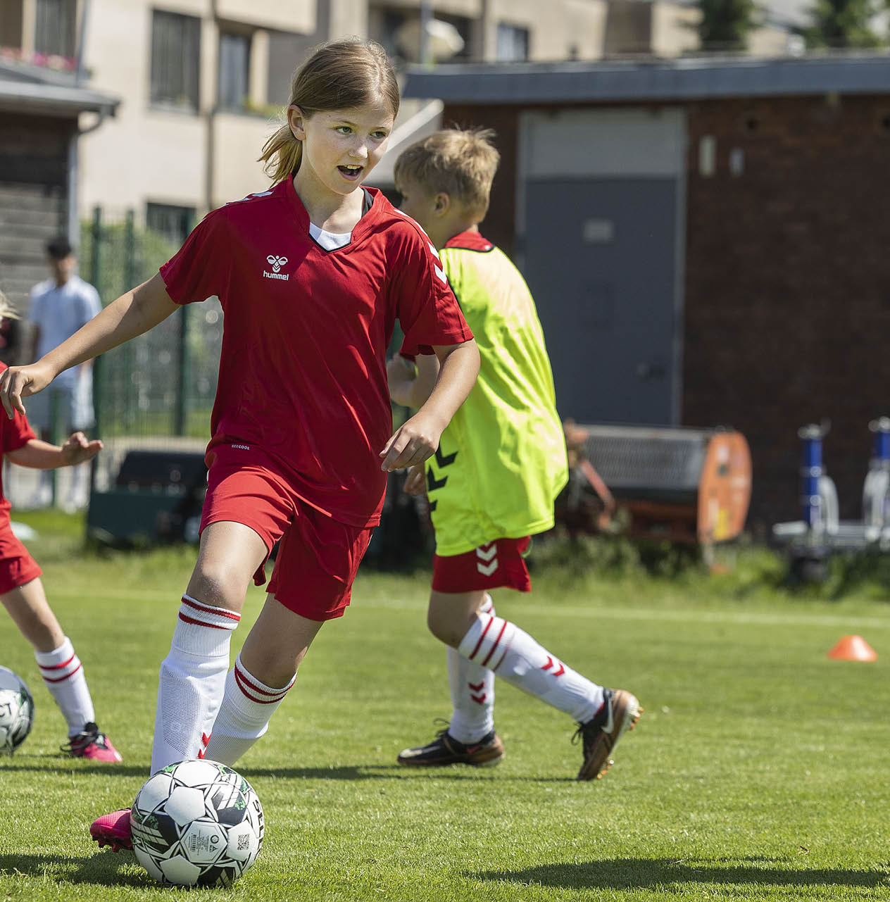 [DK=20230608: Herrelandsholdet, U21-landsholdet og fodboldskoleb rn tr ner p Frederiksberg] [UK=20230608: Denmark Mens team practice at Frederiksberg]