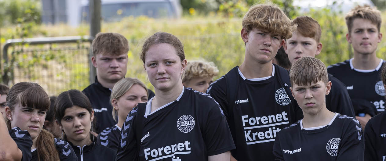 [DK=20230620: Landstr ner Lars S ndergaard taler ved Forenet Kredit Fremtidens Tr nere] [UK=20220620: National Team Coach Lars S ndergaard speaks at Forenet Kredit Fremtidens Tr nere]